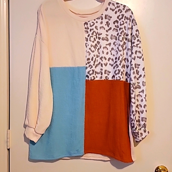 boutique Tops - Women's ribbed knit nwot